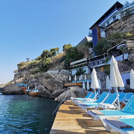 Perge - Adult Only 18 Hotel